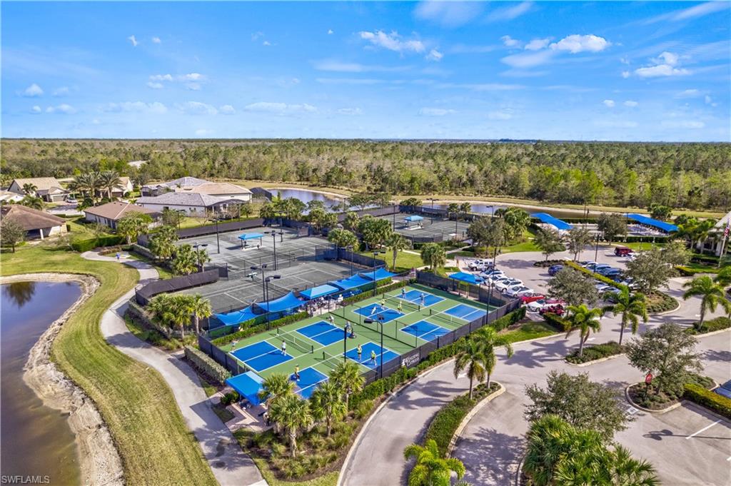 WINDING CYPRESS - Residential