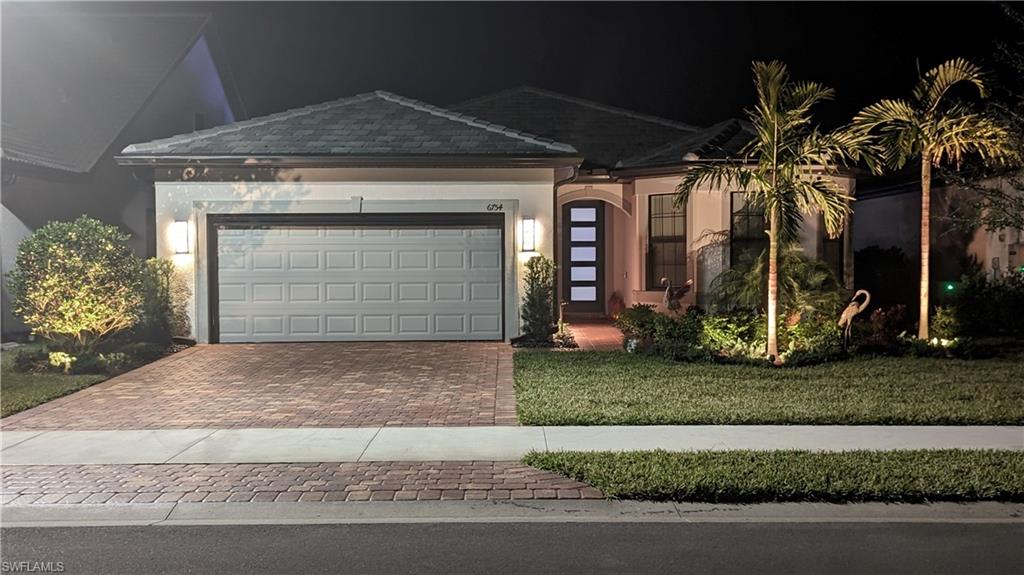 WINDING CYPRESS - Residential