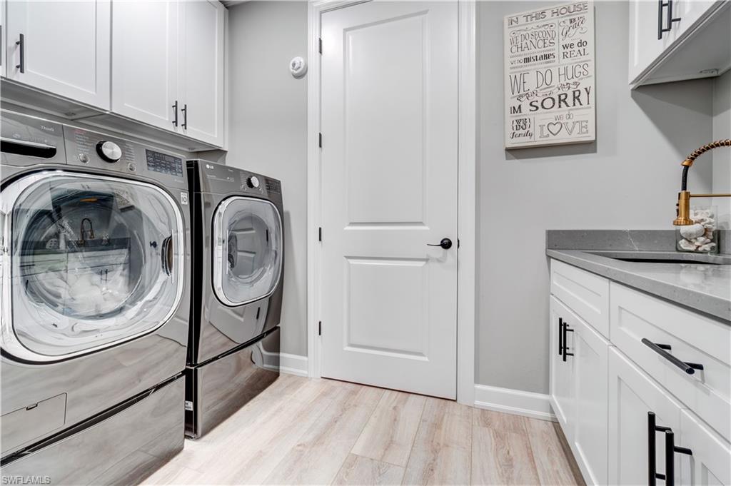 WINDING CYPRESS - Residential