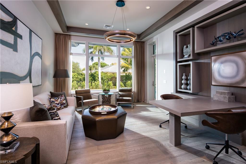 PELICAN BAY WOODS - Residential