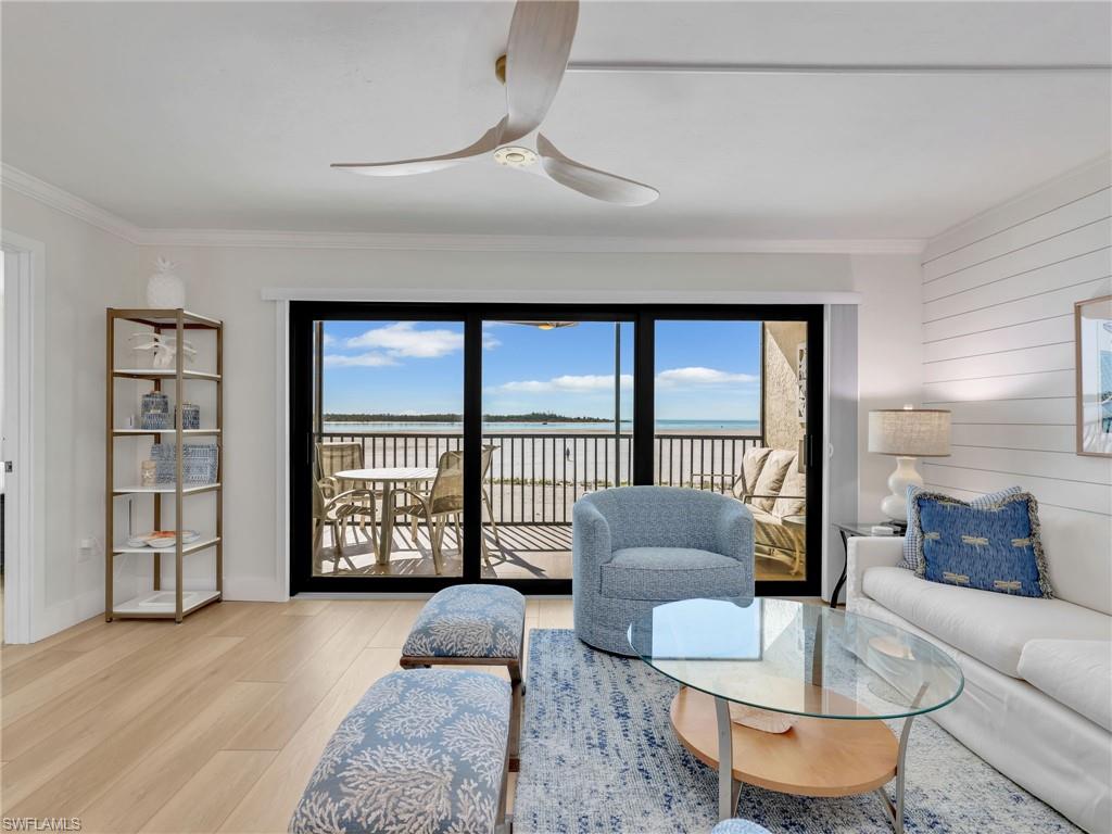 CARLOS POINTE - Residential