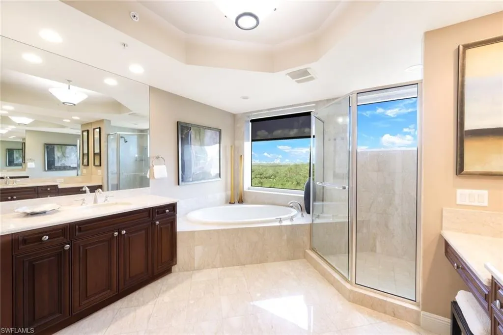 Bonita Springs, Florida 34134, United States, 2 Bedrooms Bedrooms, ,3 BathroomsBathrooms,Residential,Active,124926