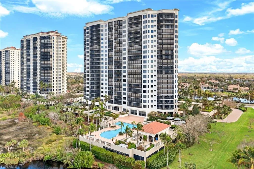 Bonita Springs, Florida 34134, United States, 2 Bedrooms Bedrooms, ,3 BathroomsBathrooms,Residential,Active,124926