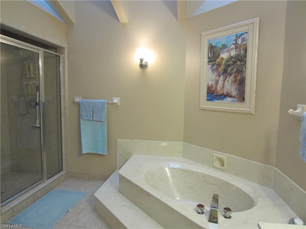 BEARS PAW VILLAS - Residential