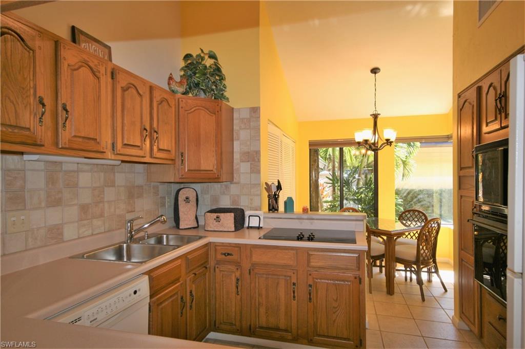 BEARS PAW VILLAS - Residential