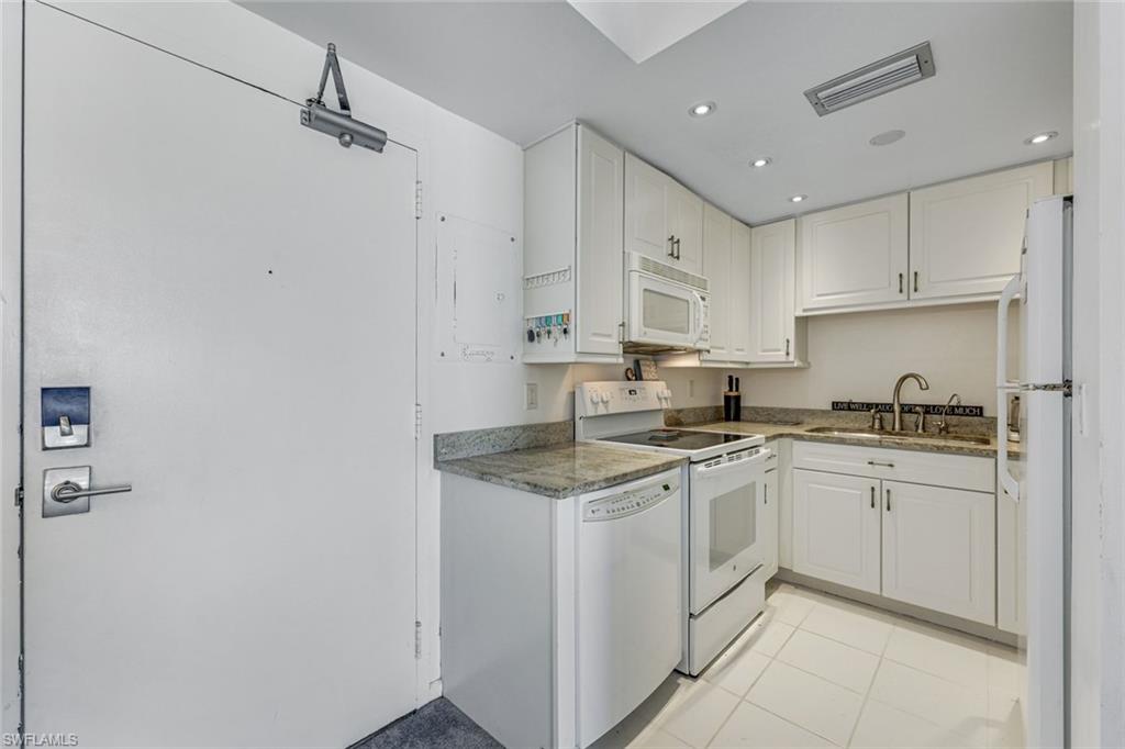 ADMIRALTY HOUSE - Residential