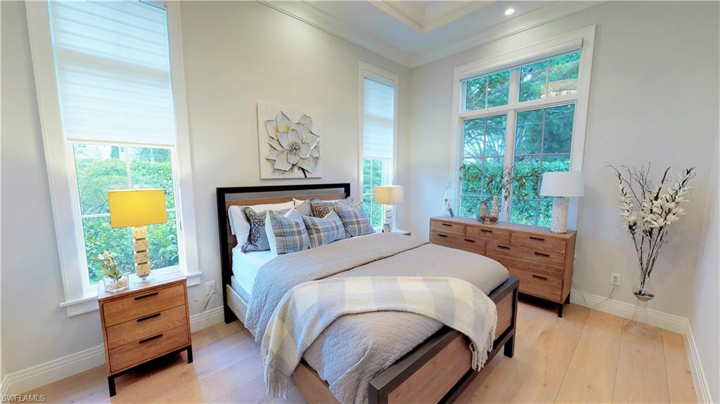 MOORINGS - Residential