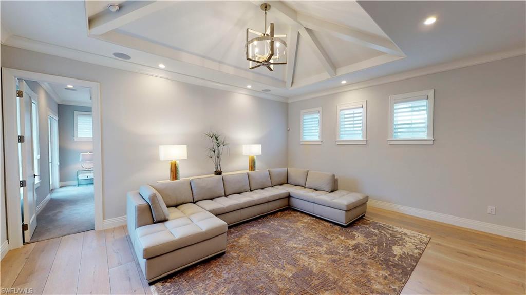 MOORINGS - Residential