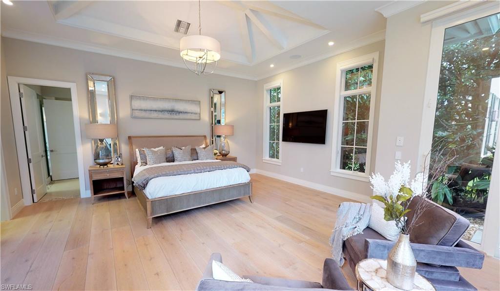 MOORINGS - Residential