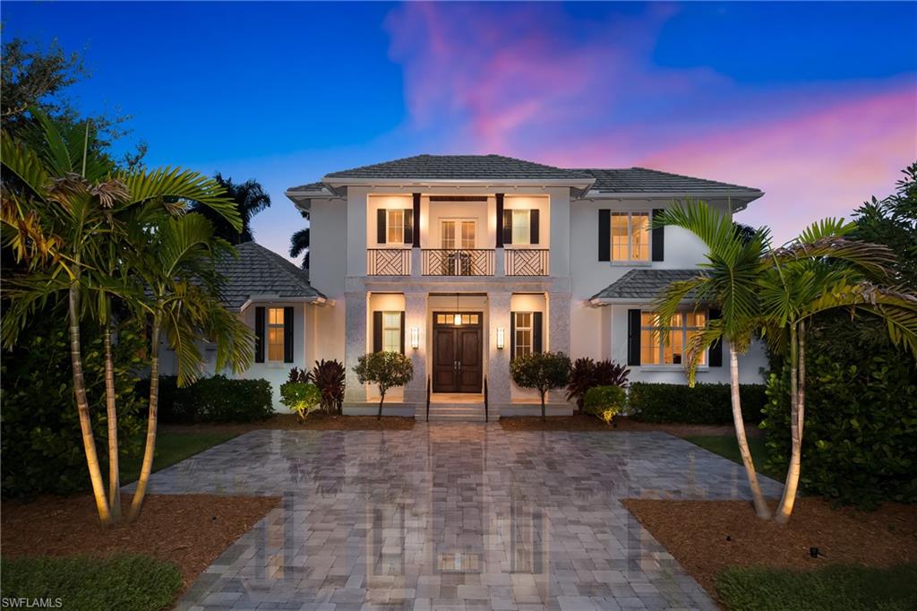 MOORINGS - Residential