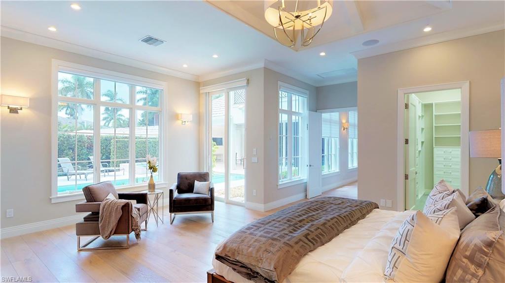 MOORINGS - Residential