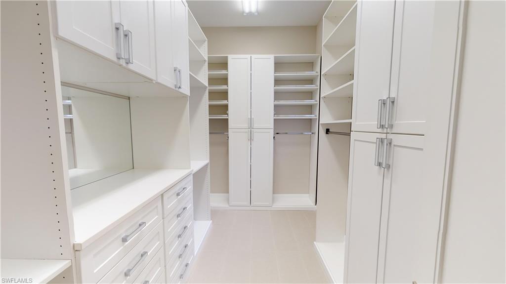 MOORINGS - Residential