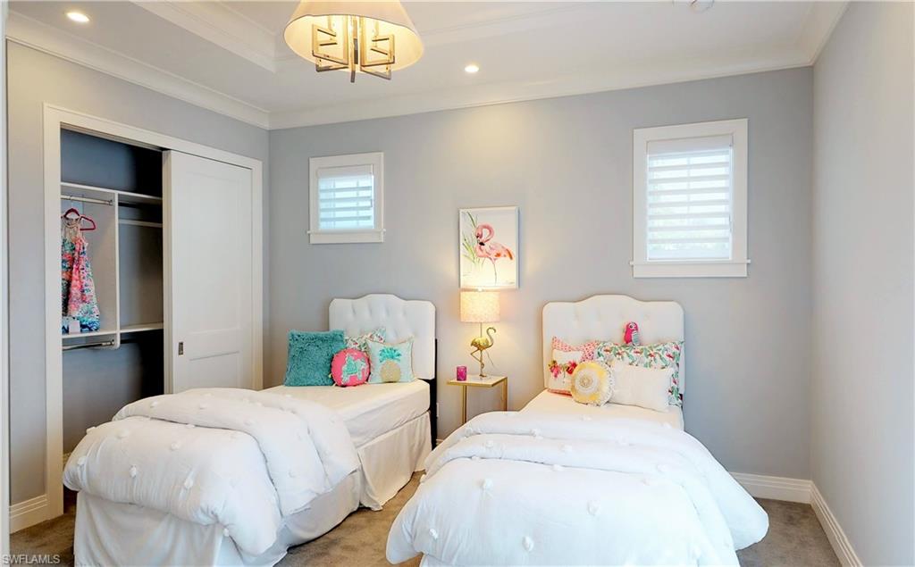 MOORINGS - Residential