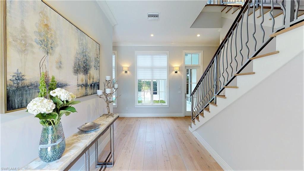 MOORINGS - Residential