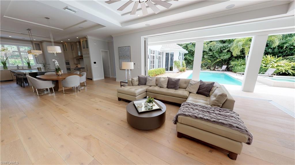 MOORINGS - Residential