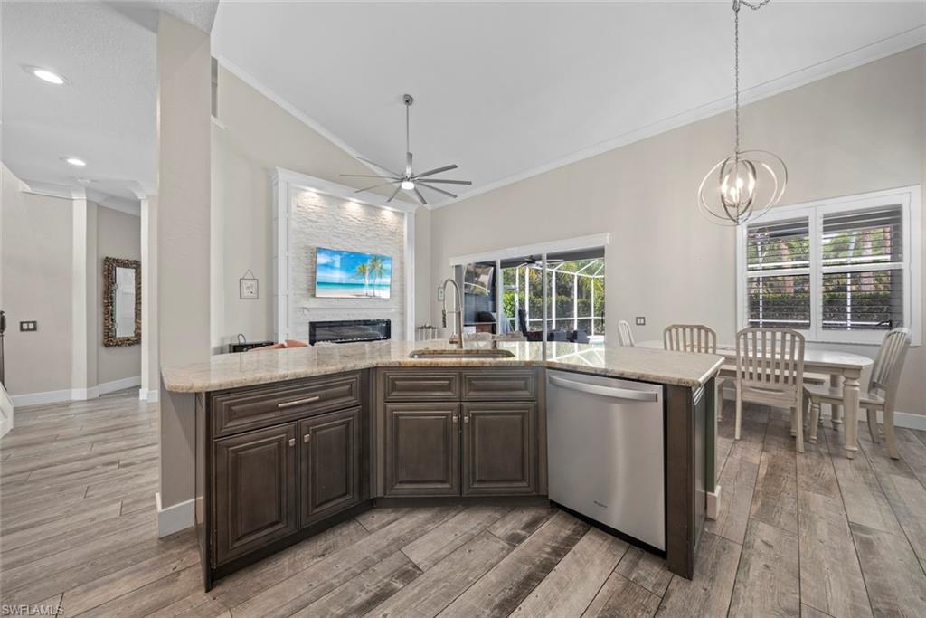 DANFORTH LAKES - Residential