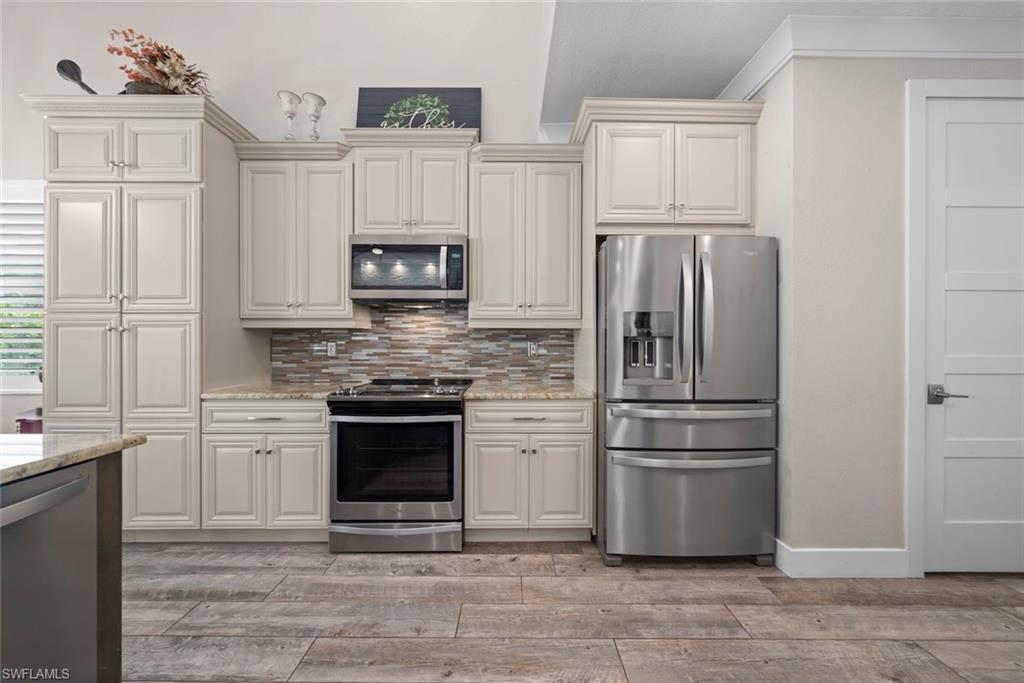 DANFORTH LAKES - Residential