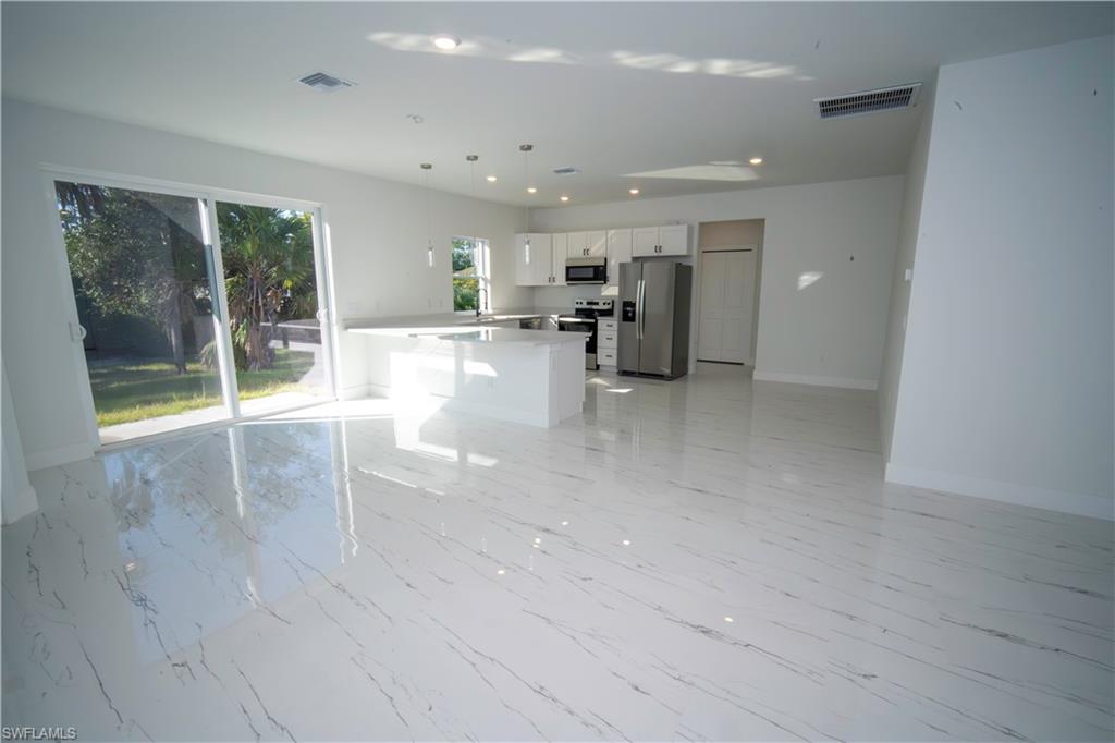 PORT CHARLOTTE - Residential