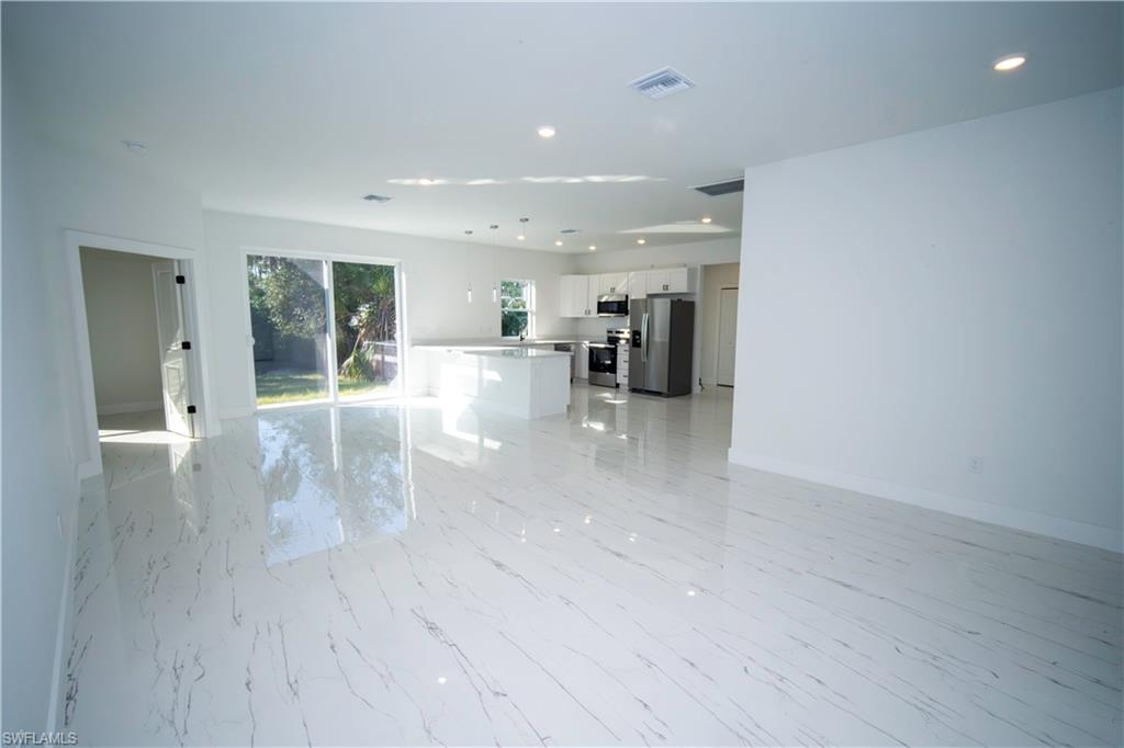 PORT CHARLOTTE - Residential