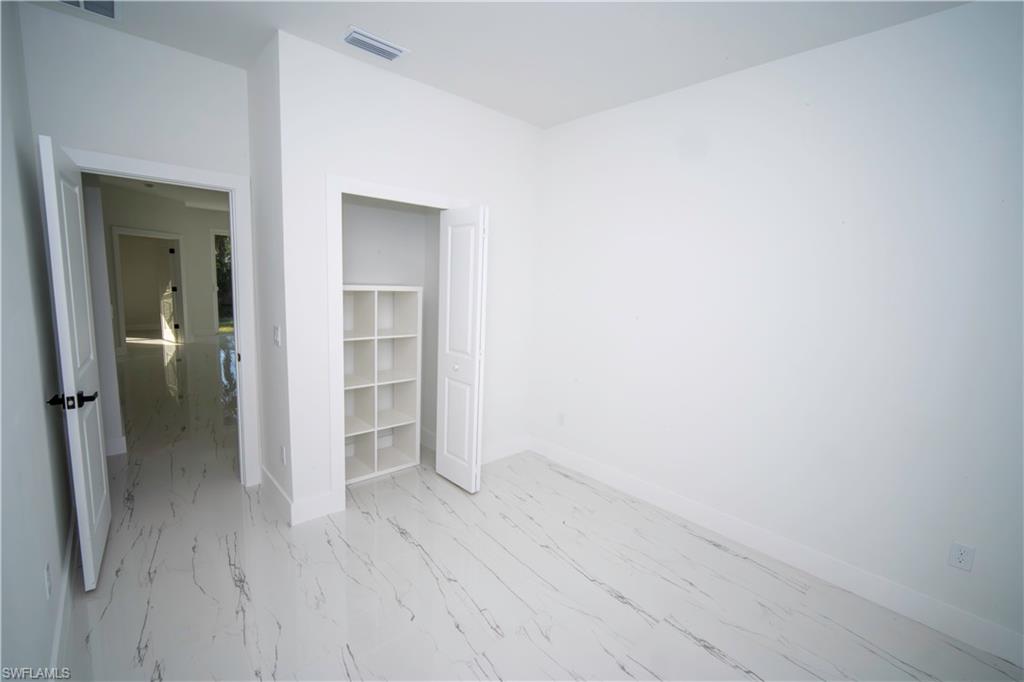 PORT CHARLOTTE - Residential