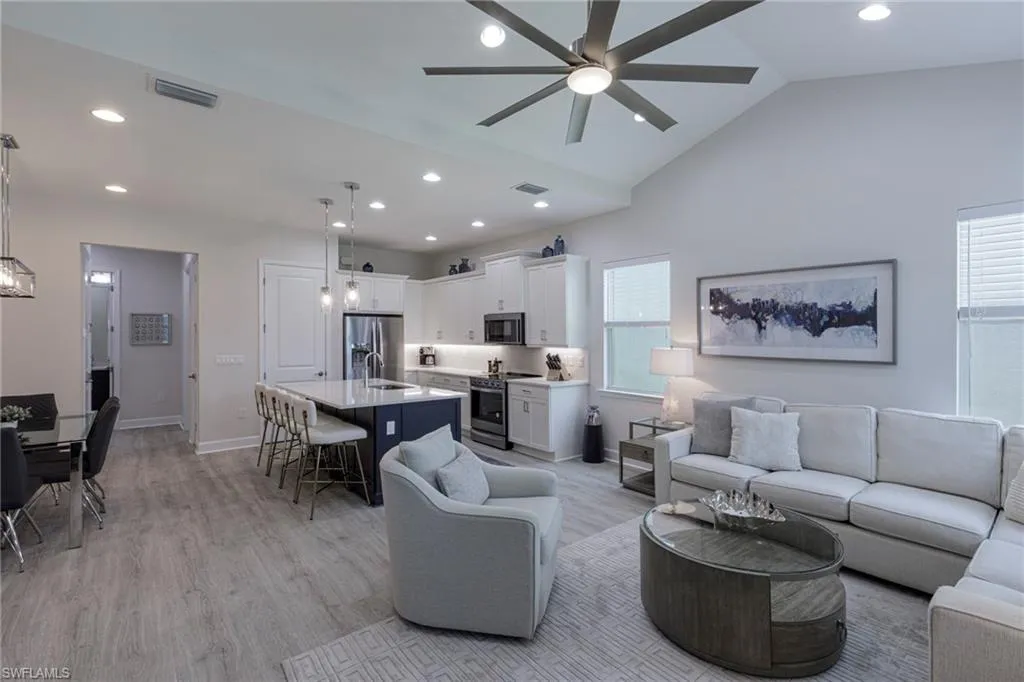 Naples, Florida 34113, United States, 2 Bedrooms Bedrooms, ,2 BathroomsBathrooms,Residential,Active,53533