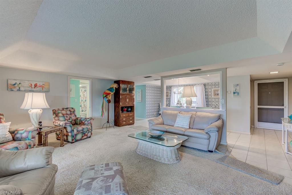 GLADES COUNTRY CLUB - Residential