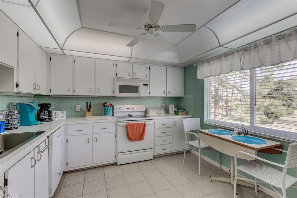 GLADES COUNTRY CLUB - Residential