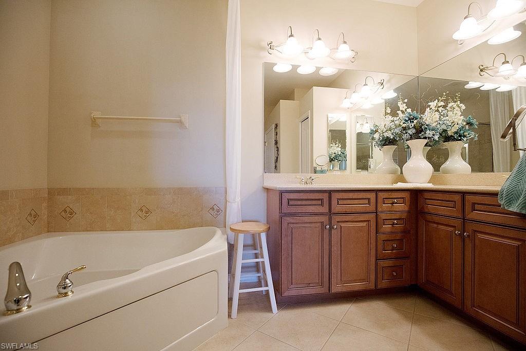 MOODY RIVER ESTATES - Residential Lease