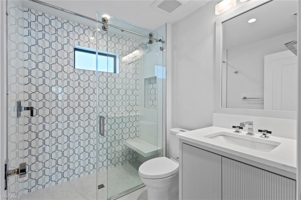 AQUALANE SHORES - Residential