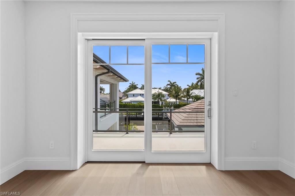 AQUALANE SHORES - Residential