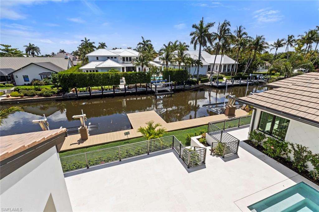 AQUALANE SHORES - Residential