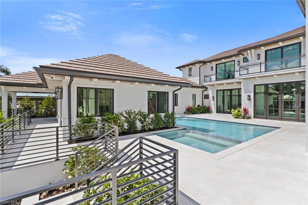 AQUALANE SHORES - Residential