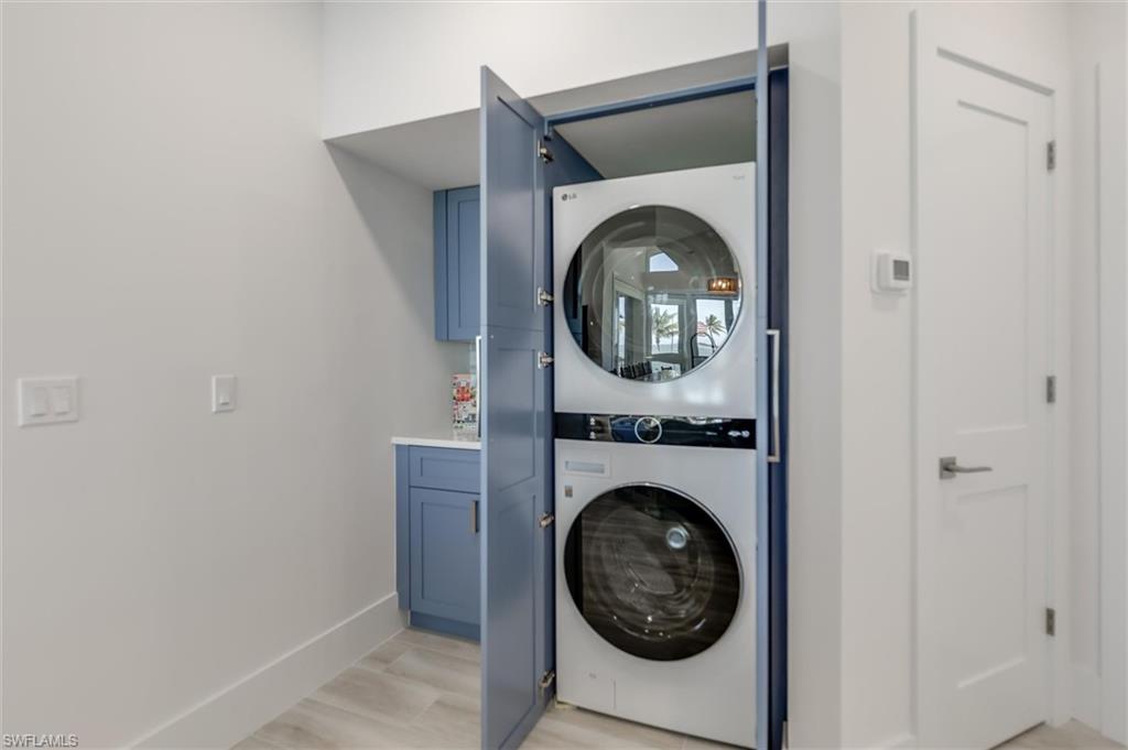 SEABREEZE - Residential