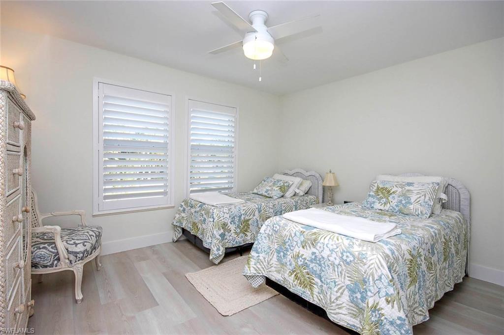 ISLAND WOODS - Residential