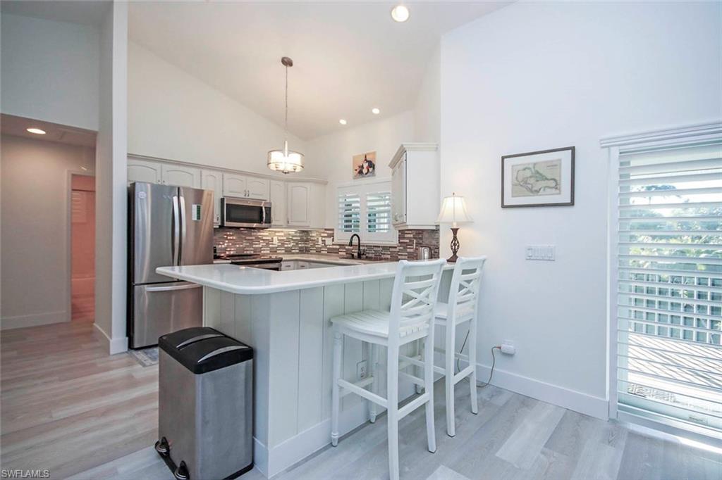 ISLAND WOODS - Residential