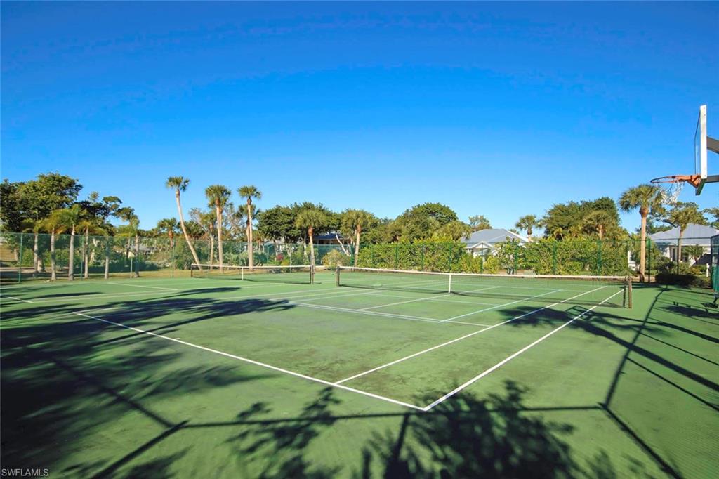 ISLAND WOODS - Residential