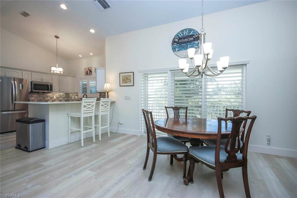 ISLAND WOODS - Residential