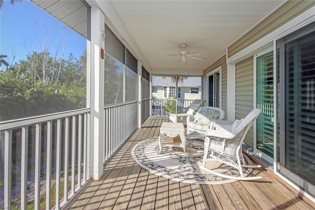 ISLAND WOODS - Residential