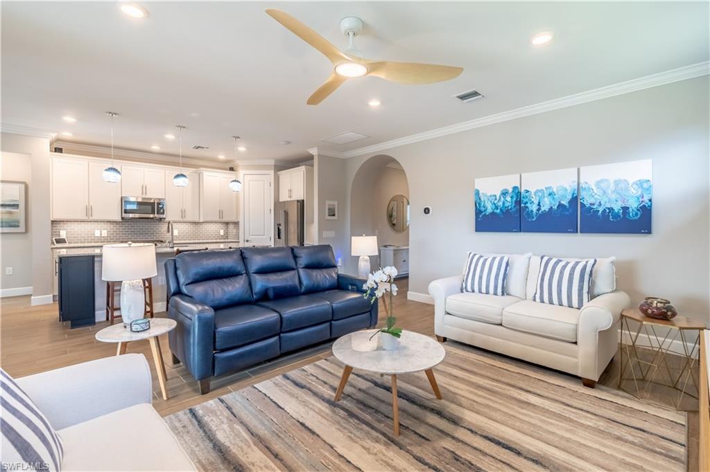 WINDING CYPRESS - Residential