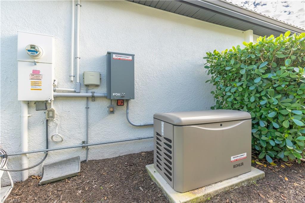 WINDING CYPRESS - Residential