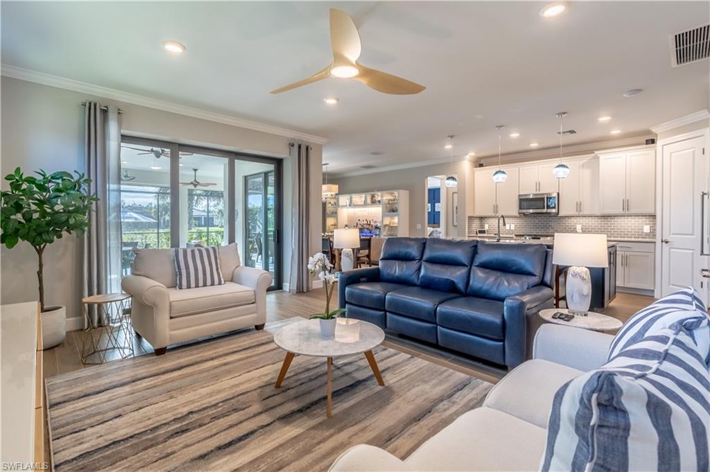 WINDING CYPRESS - Residential