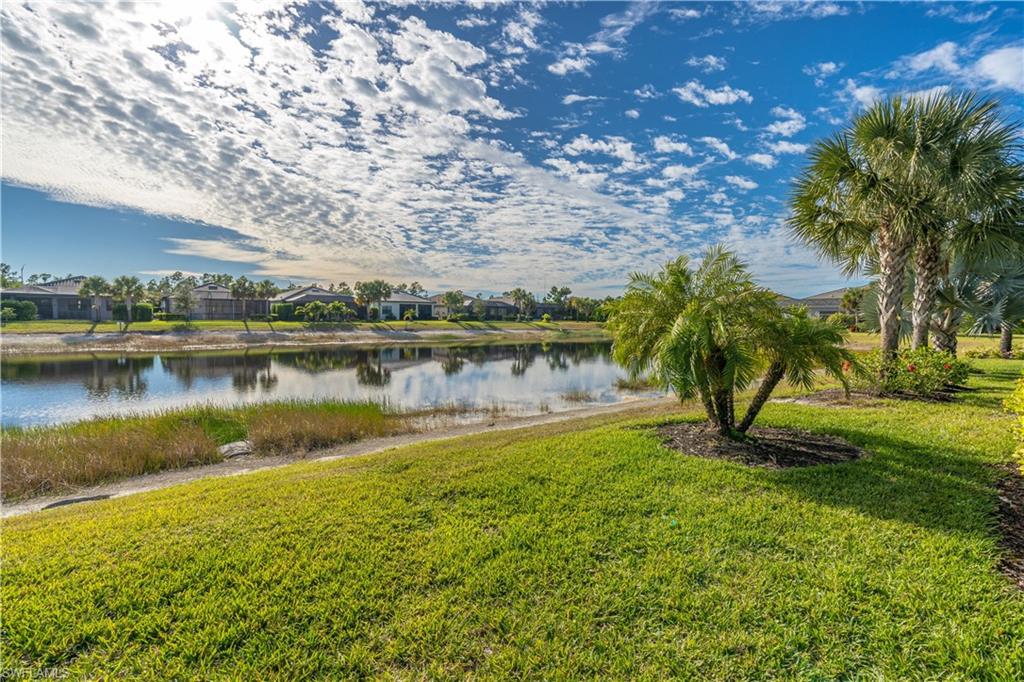 WINDING CYPRESS - Residential