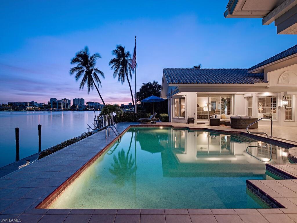 ESTATES - Residential