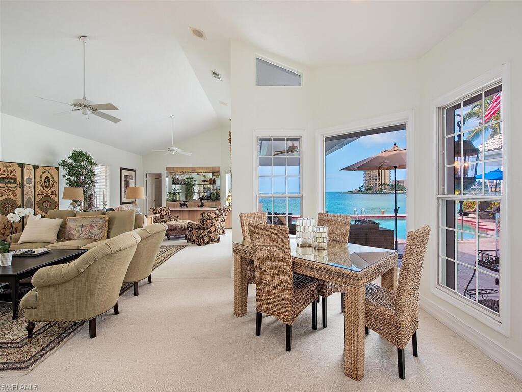 ESTATES - Residential