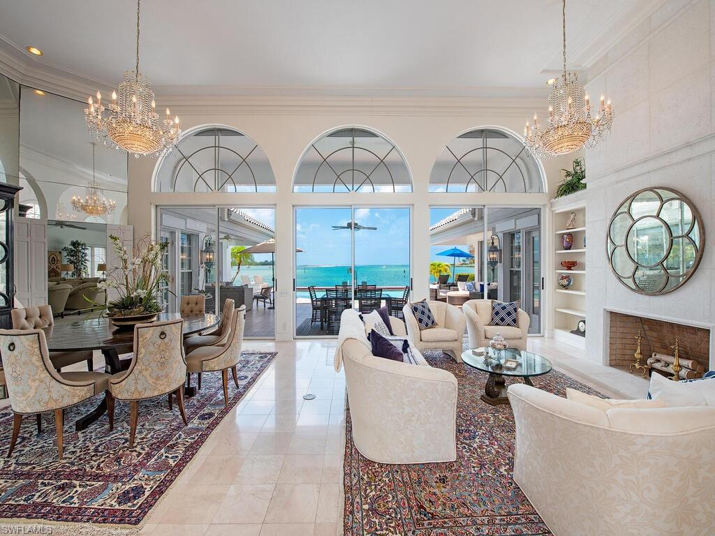 ESTATES - Residential