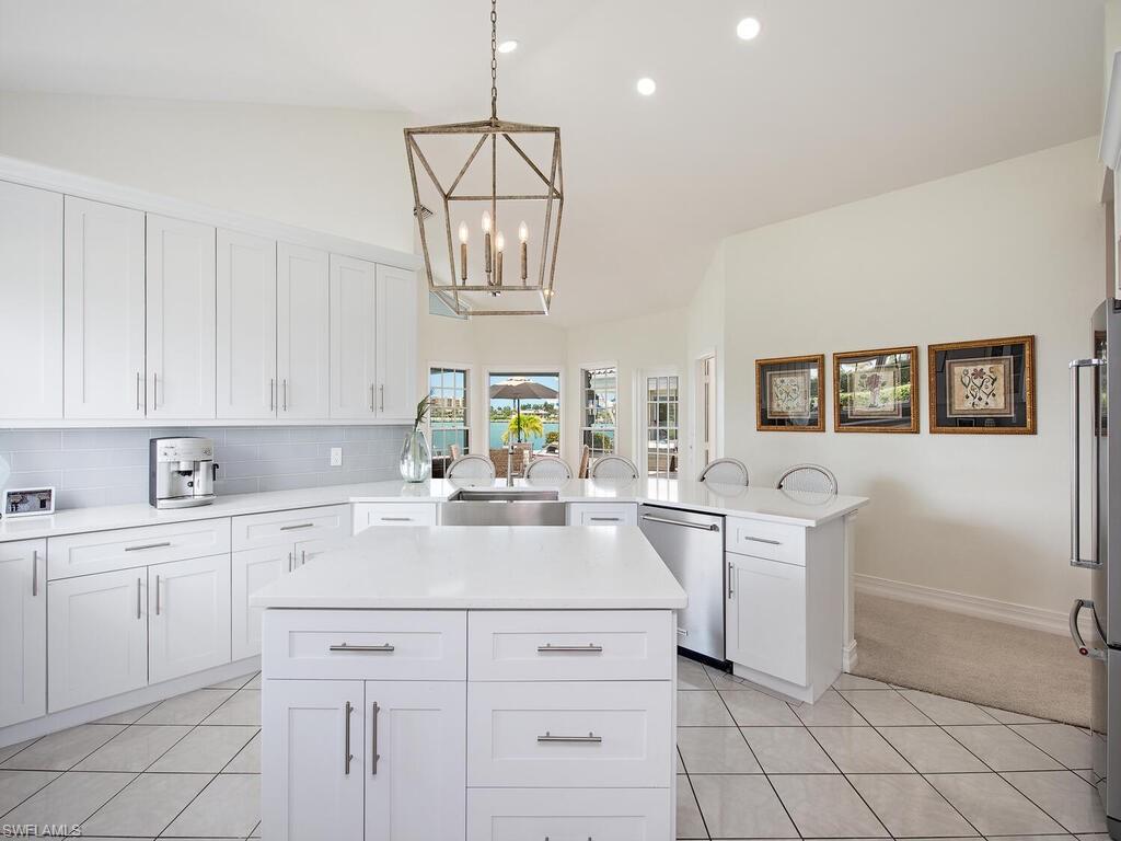 ESTATES - Residential