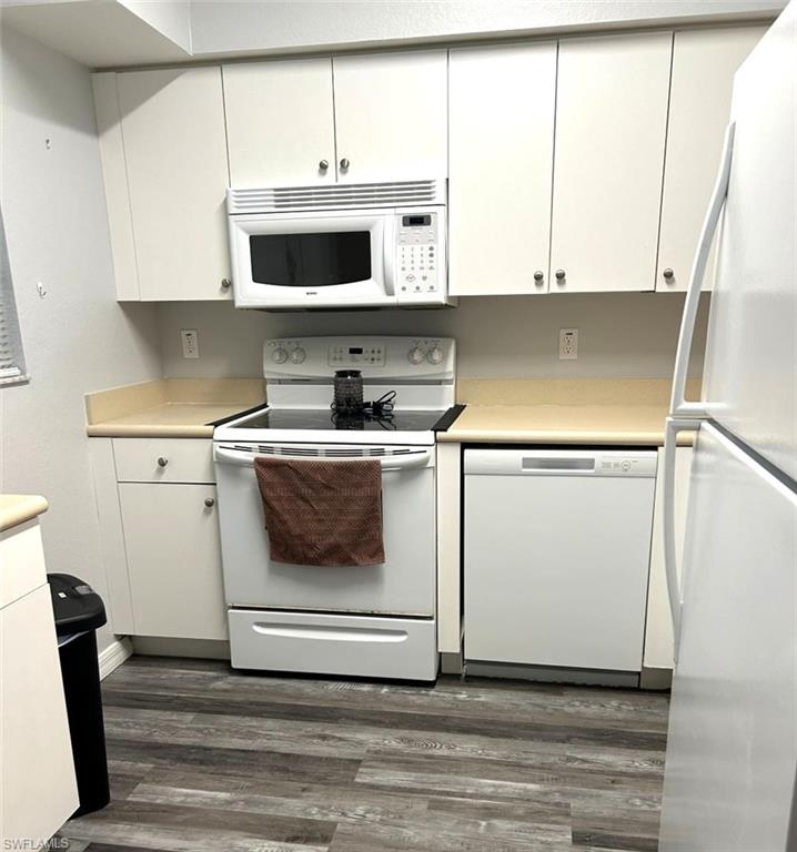 THE COVE AT SIX MILE - Residential