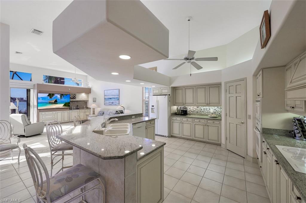 MARCO ISLAND - Residential