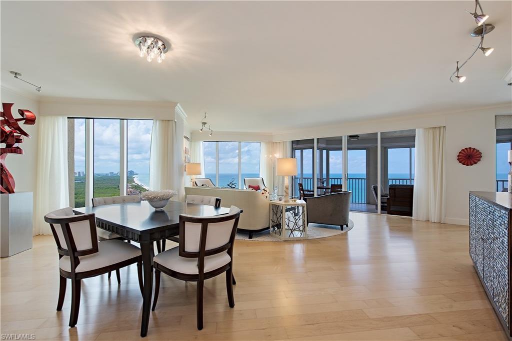 CONTESSA AT BAY COLONY - Residential