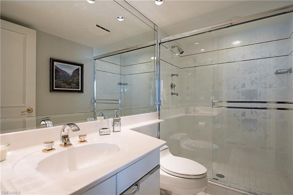 CONTESSA AT BAY COLONY - Residential